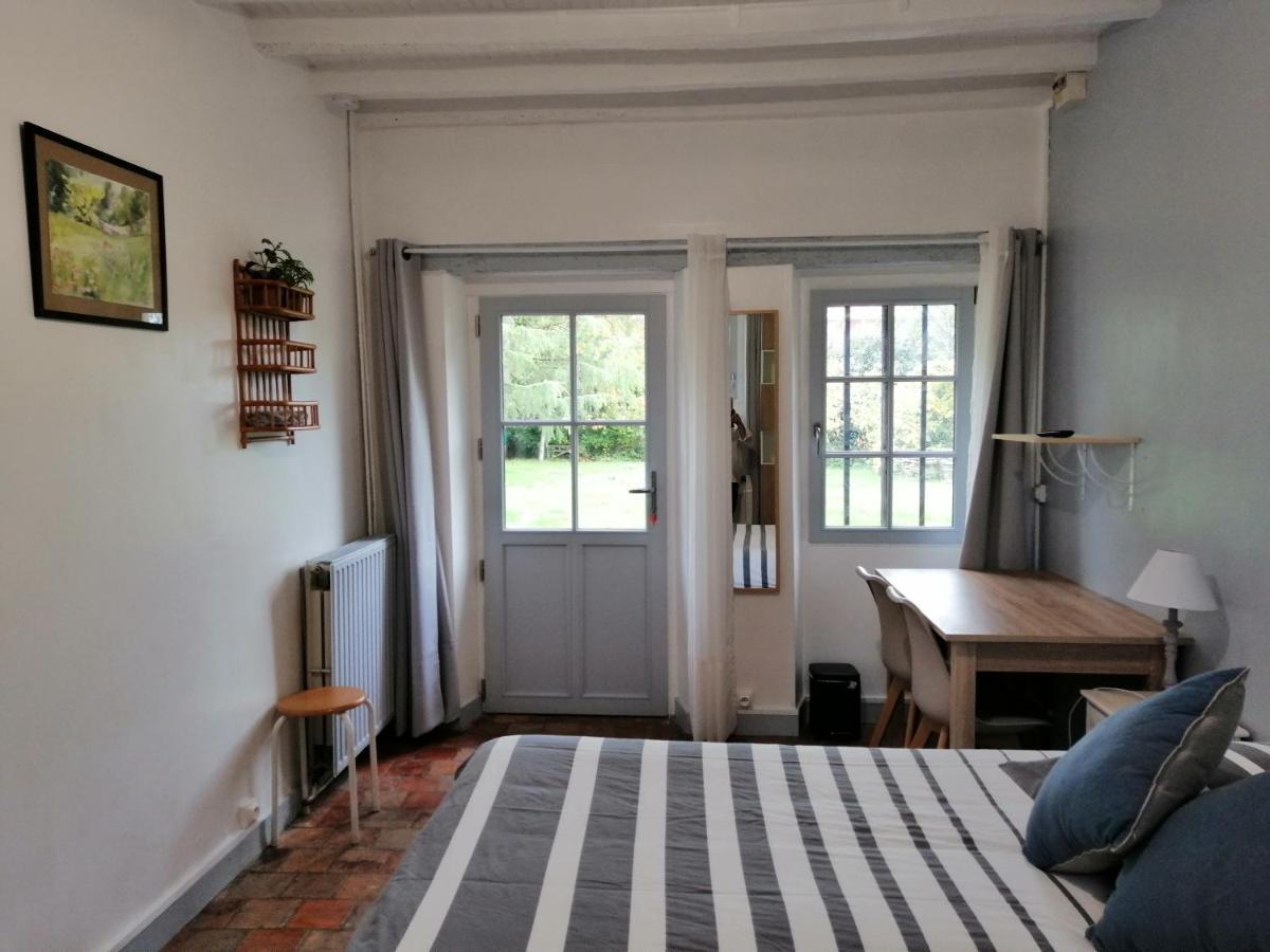 La Petite Charnasserie Angers Exteriör bild